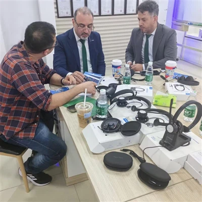 ברוכים הבאים את Marashi לבקר במפעל הדבורים החדש שלנו